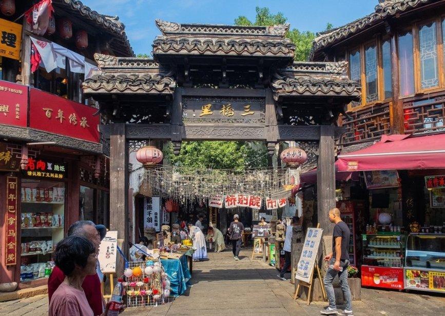 警方为张洋洋举办认亲仪式,如何才能避免拐卖儿童事件的发生?-权威问答解答平台